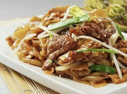 Beef Flat Noodles Cantonese Style